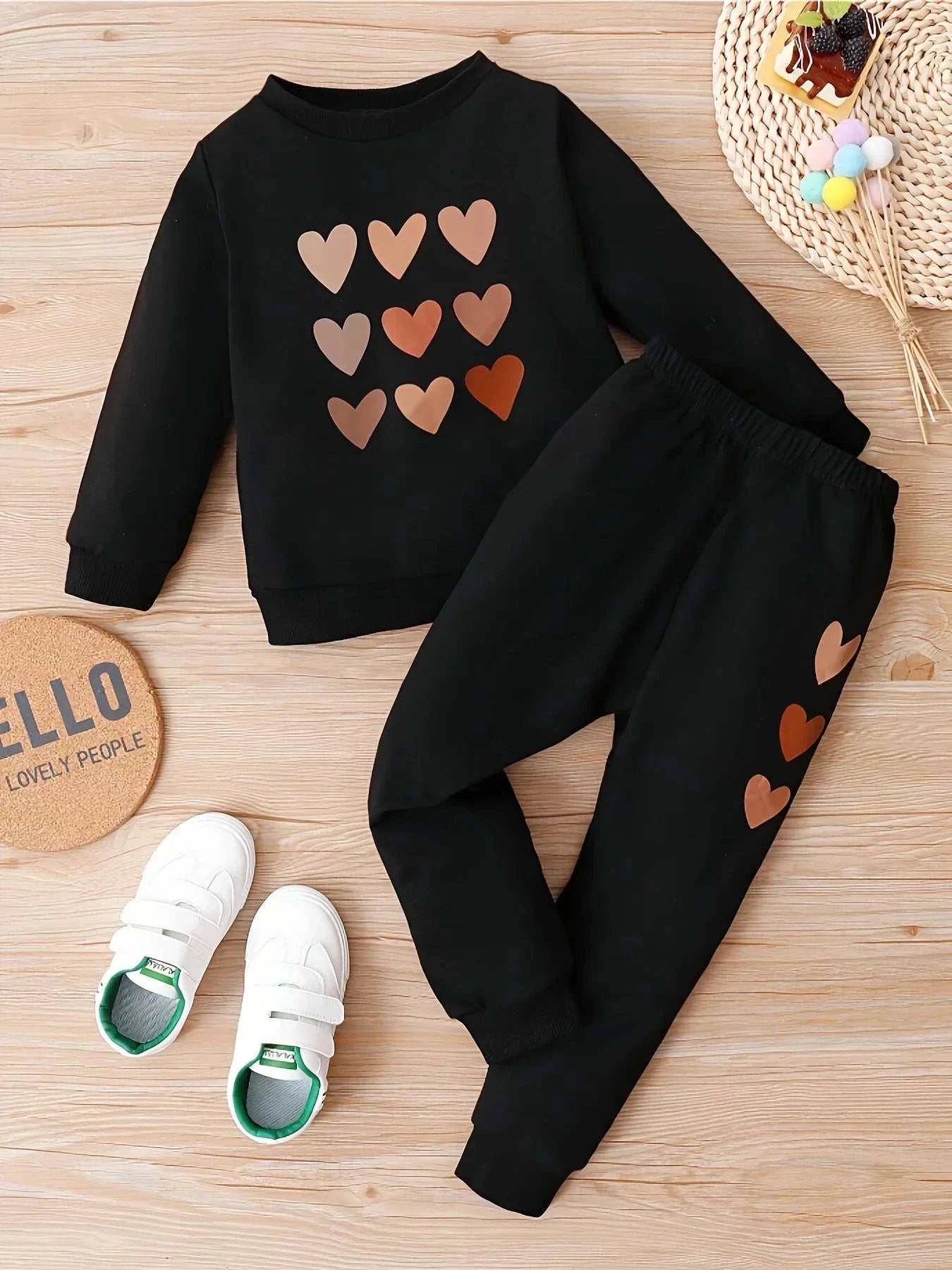 Autumn baby girls black heart printed sweatshirt and pants set with pullover top and elastic waist pants.
