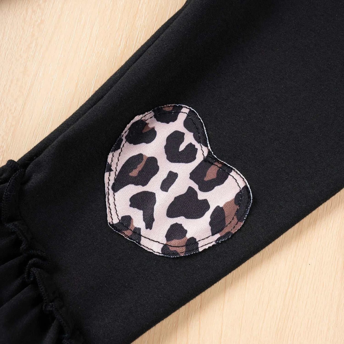 Children's Suit Baby Girl Autumn Casual Suit Leopard Print Long-sleeved Top + Trousers Two-piece Fly-sleeved Trendy Clothing C1079